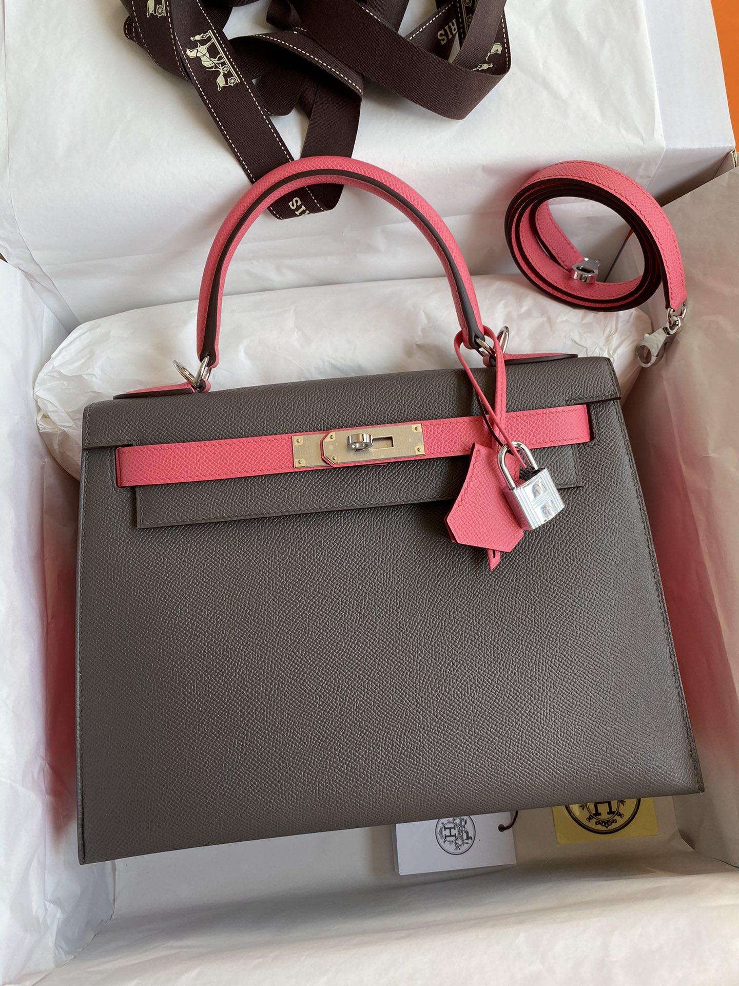 Hermes Kelly 28cm Handbag Shoulder Bag in Etain Pink Epsom Leather